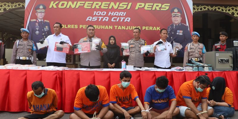 Satresnarkoba Polres Tanjung Perak Polda Jatim Berhasil Amankan 6 Bandar Narkoba dan Brankas Isi 1kg Sabu di Jalan Kunti Surabaya
