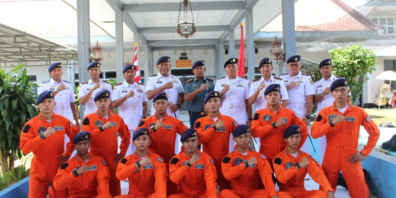Komandan Kolat Penerbal Hadiri Penutupan Dikmapa PSDP Penerbang TNI AL XXXIV TA 2024