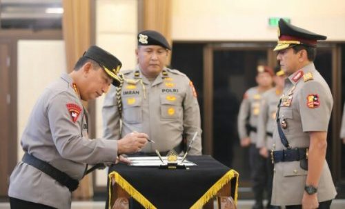 Kapolri Resmi Lantik Komjen Ahmad Dofiri Sebagai Wakapolri yang Baru