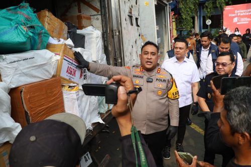 Polres Pelabuhan Tanjung Perak Berhasil Gagalkan Penyelundupan 7, 6 Juta Batang Rokok Ilegal