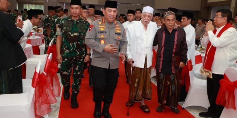 Kapolri Dan Panglima Hadiri Doa Lintas Agama di Jatim