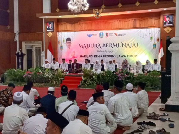 Madura Bermunajat : Pegadaian Syariah Pamekasan Doakan Kesejahteraan dan Santuni Anak Yatim
