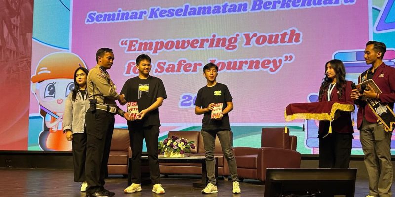 Satlantas Polrestabes Surabaya Gelar Giat Police To Campus di Universitas Ciputra Surabaya