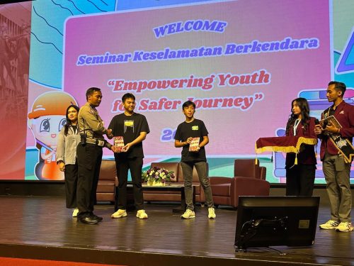Satlantas Polrestabes Surabaya Gelar Giat Police To Campus di Universitas Ciputra Surabaya