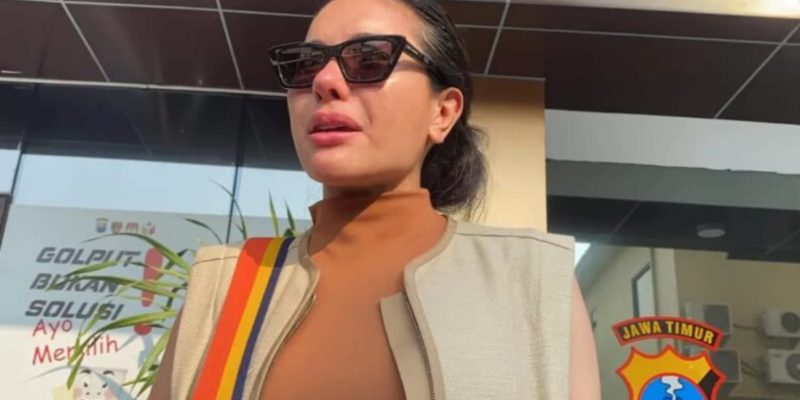 Nikita Mirzani Datangi Mapolda Jatim, Terkait Laporan Dugaan Pelanggaran UU ITE Dari Istri Juragan 99