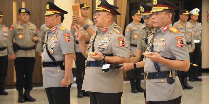 Kapolri Pimpin Sertijab Irwasum-Kalemdiklat dan Kukuhkan Kakortas Tipidkor