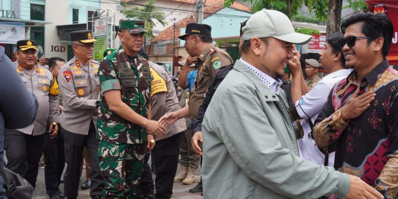 Kapolda Jatim dan Pangdam V Brawijaya Pastikan Kesiapan Pelaksanaan Pilkada di Pamekasan
