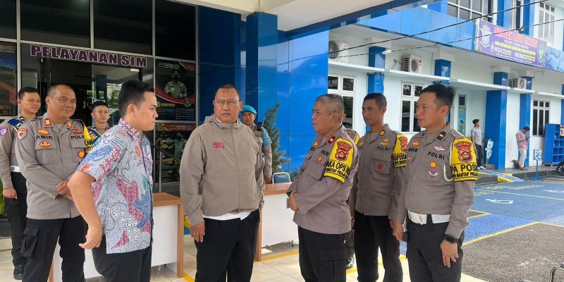 Tim Asrena Polri Lakukan Pemantauan di Polres LubukLinggau Terkait Pelayanan Publik Secara Mandiri (PEKPPP Instansional)