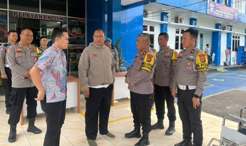 Tim Asrena Polri Lakukan Pemantauan di Polres LubukLinggau Terkait Pelayanan Publik Secara Mandiri (PEKPPP Instansional)