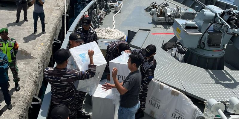 TNI AL Dukung Pengamanan Dan Distribusi Logistik Pilkada 2024