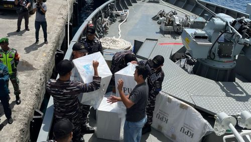 TNI AL Dukung Pengamanan Dan Distribusi Logistik Pilkada 2024