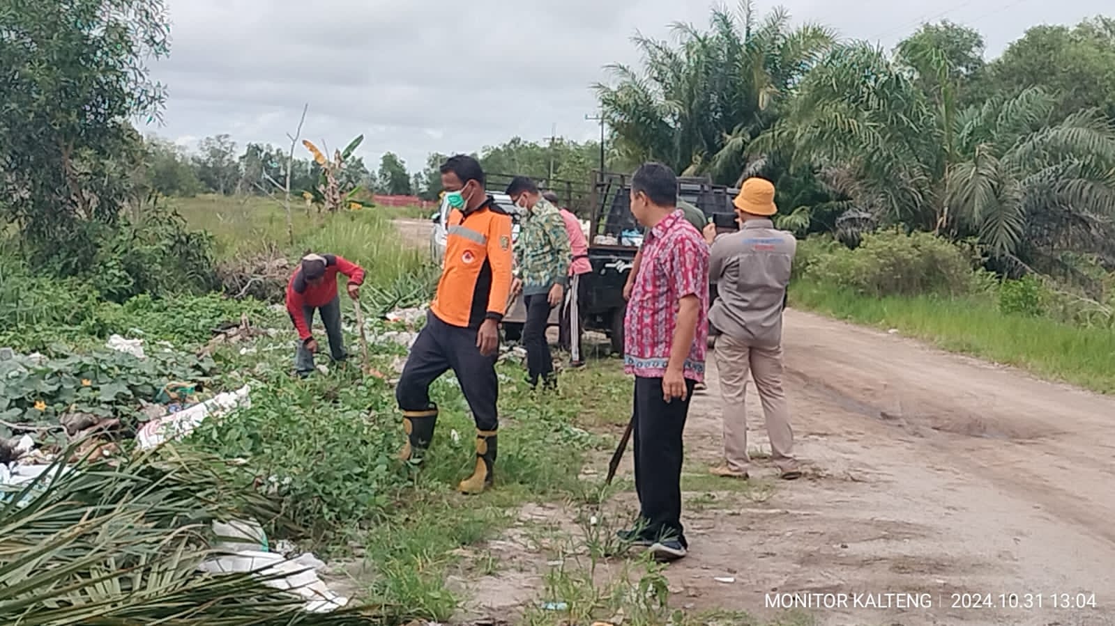 DLH Kota Palangka Raya Tindak Lanjuti Laporan Sampah di Kalampangan