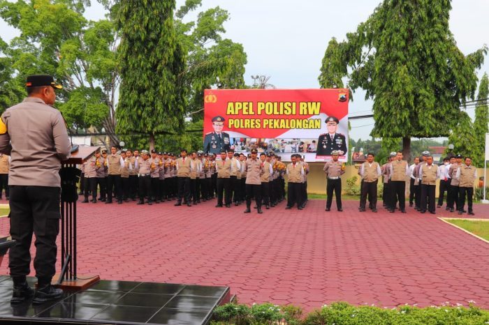 Pimpin Apel Polisi RW, Kapolres Pekalongan Tekankan Anggota Jadi Cooling System di Masyarakat