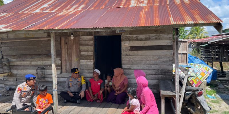 Abdul Rahman Dapat Bantuan Kursi Roda dari Kapolda Kalteng