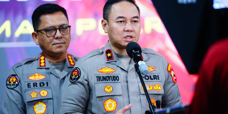 Densus 88 AT Polri Tangkap Tiga Terduga Teroris Anshor Daulah Jateng