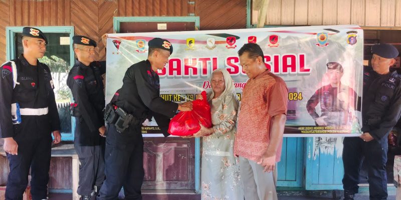 Batalyon B Pelopor Satbrimob Polda Kalteng Bakti Sosial dan Anjangsana Dalam  HUT Korps Brimob Polri ke-79