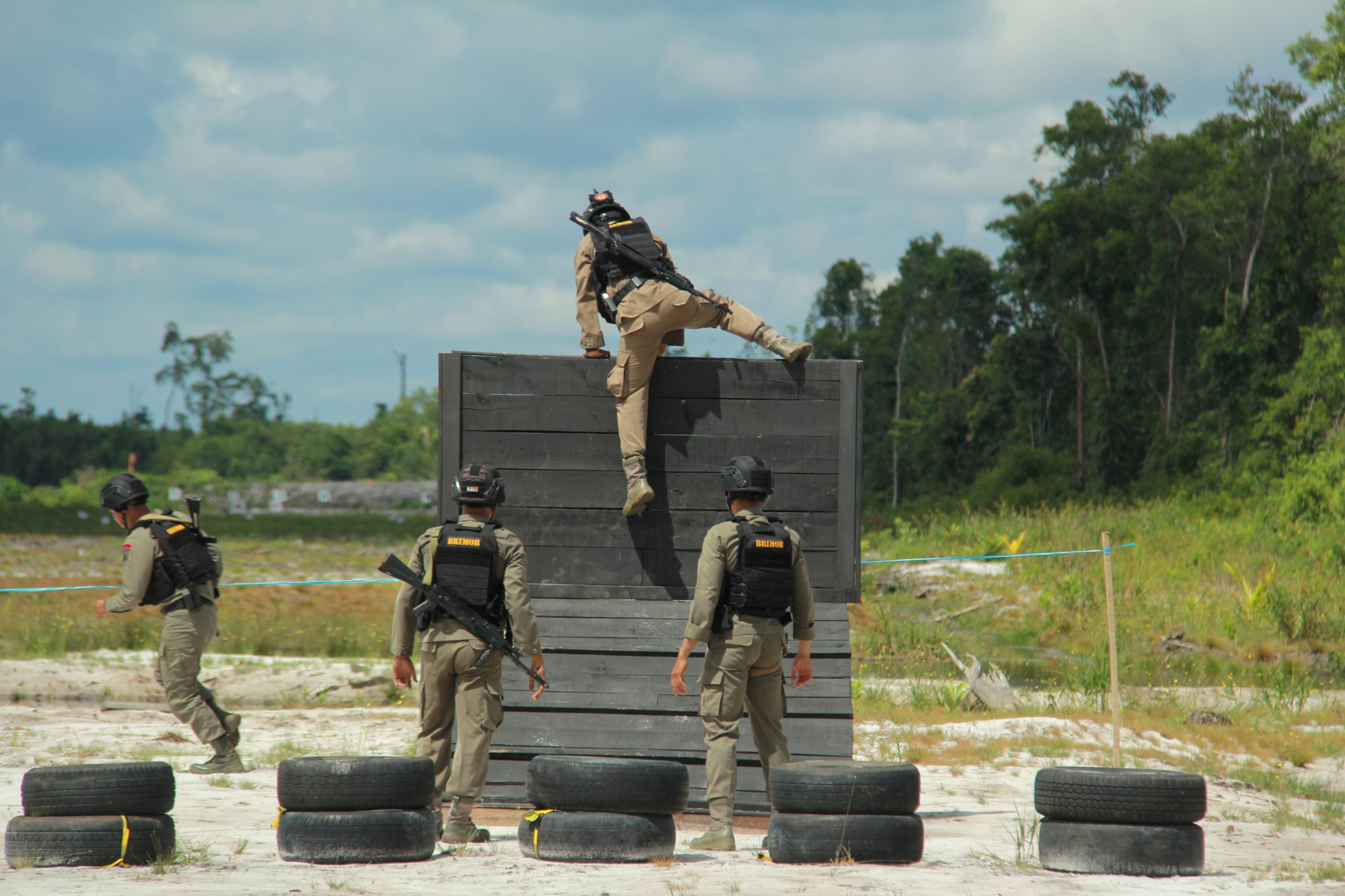 Batalyon B Pelopor Raih Juara I Dalam Lomba Brimob Challenge HUT ke-79 Korps Brimob Polri