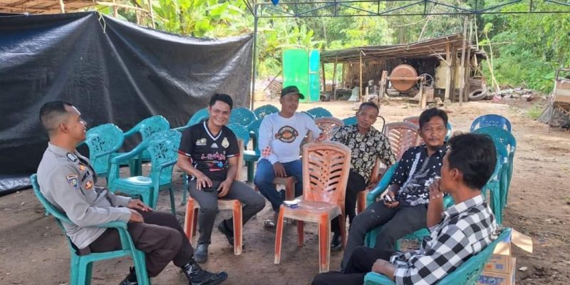 Ciptakan Pilkada Damai 2024, Bhabinkamtibmas Polsek Maliku Imbau Warga Jaga Persatuan