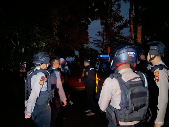 Antisipasi Kriminalitas dan Gangguan Kamtibmas, Tim Raimas Polres Pekalongan Gelar Patroli Malam