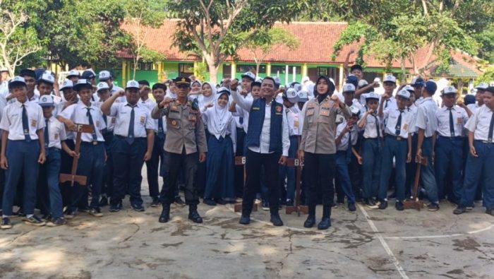 Police Go to School: Polres Batang Terjun Langsung di Sekolah-Sekolah