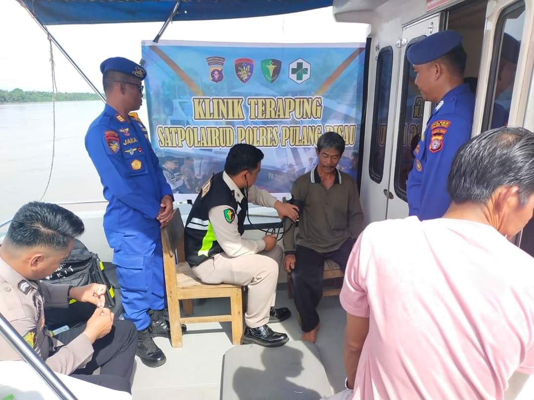 Sat Polairud Buka Layanan Kesehatan Gratis Dengan Klinik Terapung