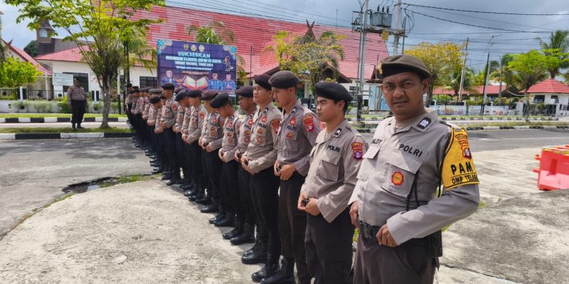 Polresta Palangka Raya Latihan Lintas Ganti Dalmas Awal dan Lanjut di Kantor KPU Kalteng