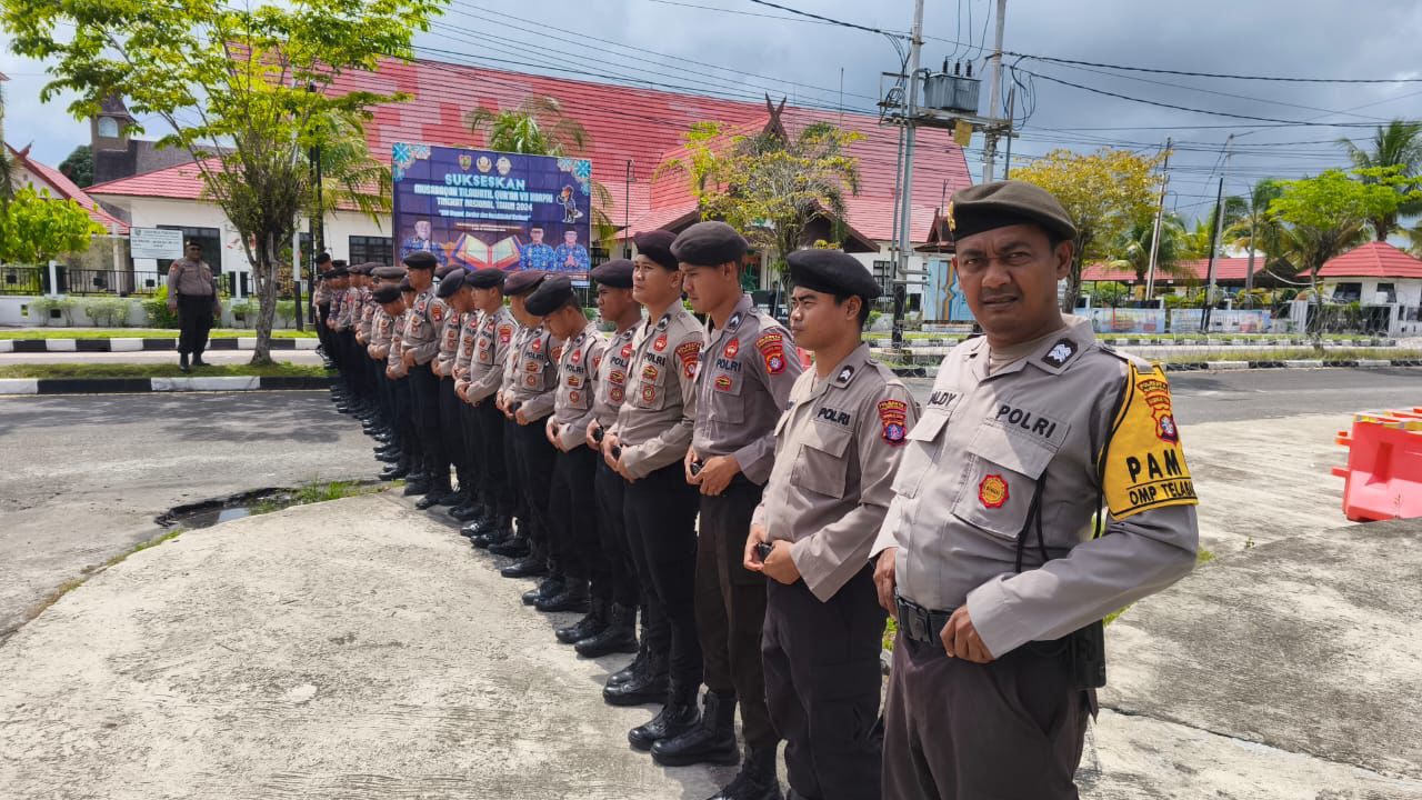 Polresta Palangka Raya Latihan Lintas Ganti Dalmas Awal dan Lanjut di Kantor KPU Kalteng