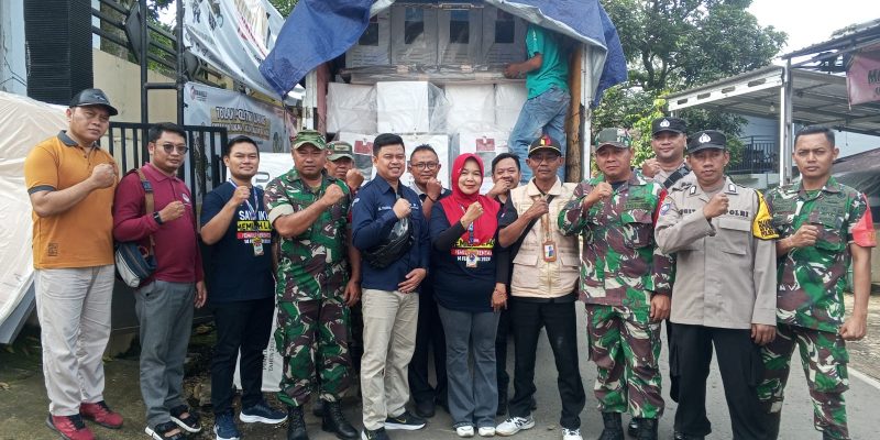 TNI-Polri Kawal Pendistribusian Logistik Pilkada dari PPK Ke PPS
