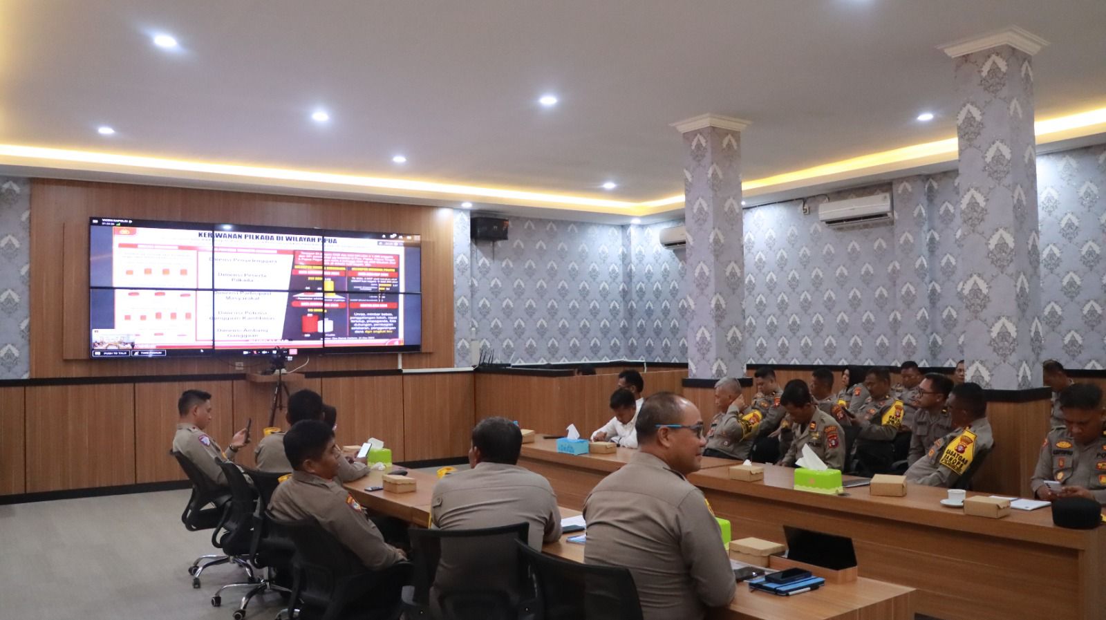 Sukseskan Pilkada Serentak, Polresta dan Kodim 1016/Palangka Raya Ikuti Vicon Kapolri dan Panglima TNI