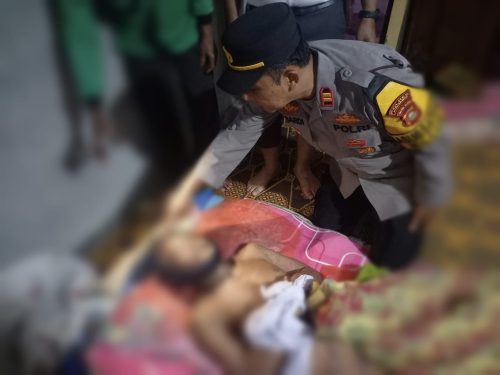 Diduga Jatuh Dari Pohon Duren, Polsek Muara Beliti Polres Musi Rawas Sigap Evakuasi Jenazah Kakek