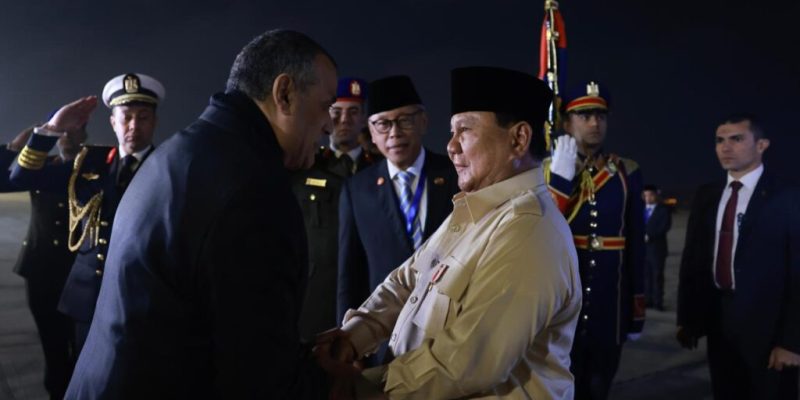 Presiden Prabowo Tiba di Mesir untuk Hadiri KTT D-8