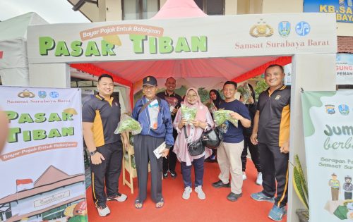 Samsat Surabaya Barat Gelar “PASAR TIBAN” Di Jumat Berbagi