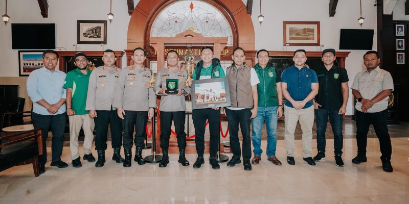 Azrul Ananda Kunjungi Polrestabes Surabaya, Apresiasi Pengamanan Pertandingan Persebaya vs Arema FC Berjalan Aman