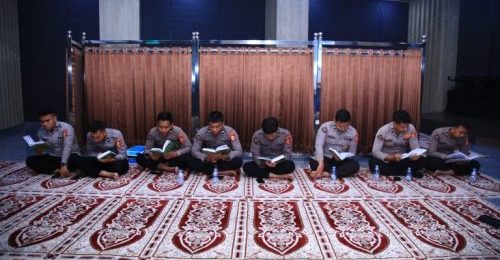 Khataman Al-Quran Divhumas Polri: Wujud Pembinaan Rohani dan Dukungan Program Polri Presisi