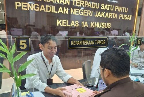 Penuntut Umum Melimpahkan Berkas 3 Perkara Terdakwa Perkara Suap Danatau Gratifikasi Ronald Tannur