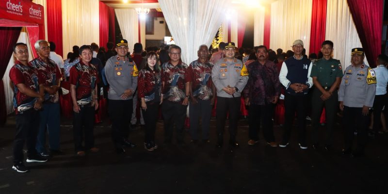 Kapolres Pasuruan Sambangi Gereja di Gempol dan Pandaan Saat Misa Malam Natal