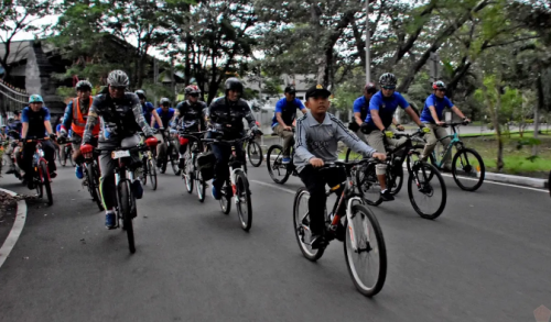 Peringati Hari Armada RI Tahun 2024, Komandan Brigif 2 Marinir Ikuti Sunset Fun Bike