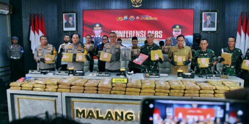 Polresta Malang Gagalkan Pengiriman Ratusan Kilogram Ganja Antar Provinsi