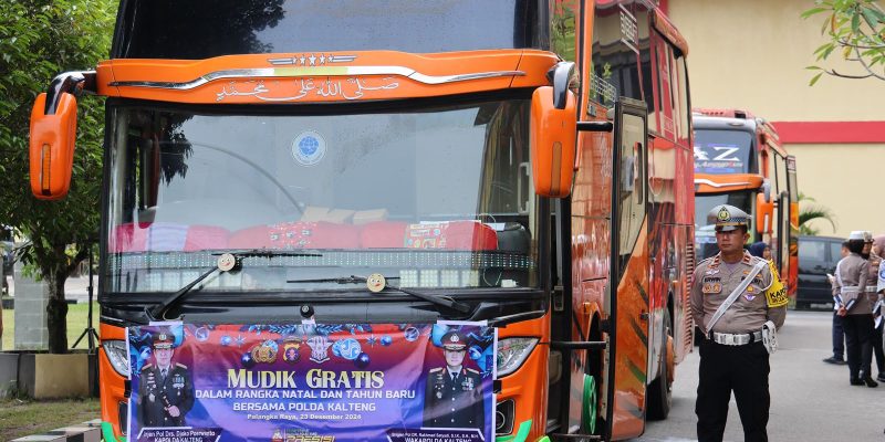 Jelang Nataru 160 Pemudik Tujuan Sampit, Pangkalan Bun dan Lamandau Resmi Diberangkatkan Polda Kalteng
