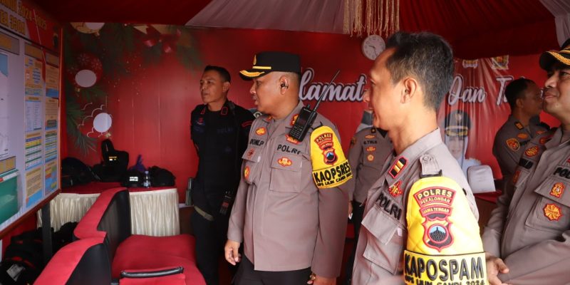 Kunjungi Pos Yan Rest Area 338A Pekalongan, Kapolres : Kita Pastikan Pengamanan Nataru Berjalan Aman dan Lancar