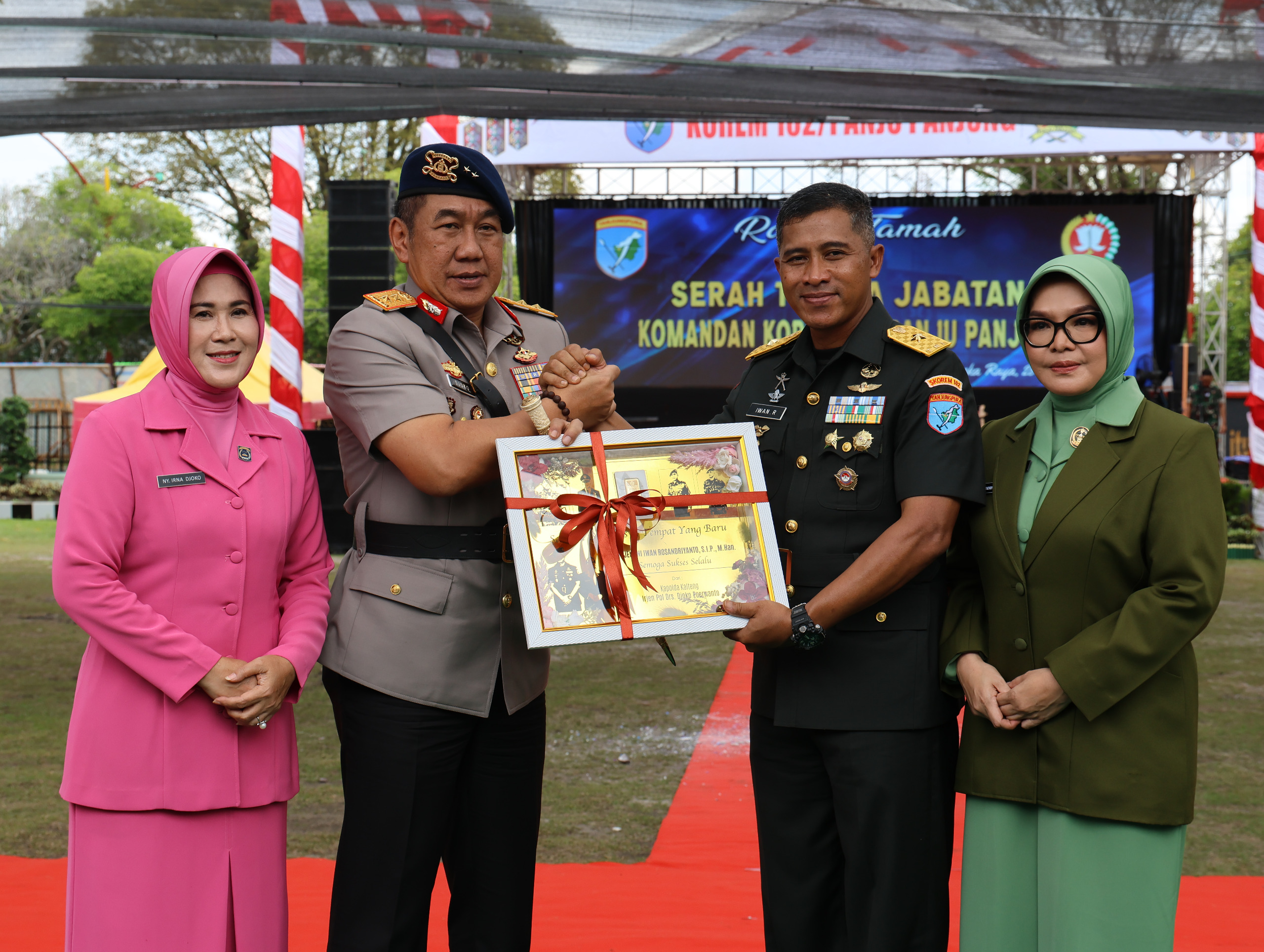 Kapolda Kalteng Hadiri Sertijab Danrem 102 Panju Panjung