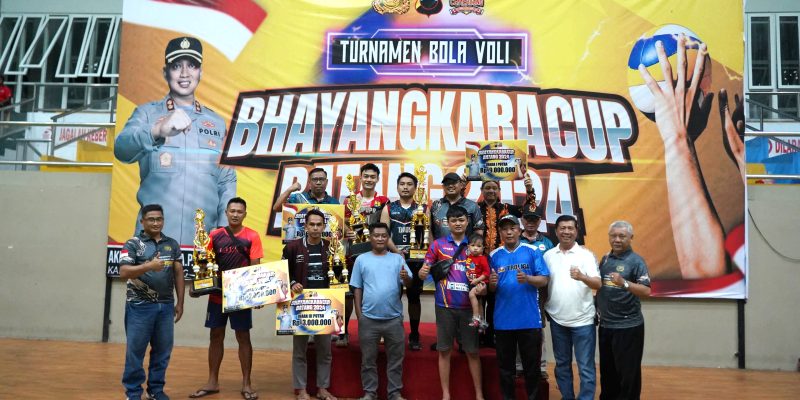 Aksi Spektakuler ! 10 Klub Bola Voli Bersaing Ketat di Bhayangkara Cup Batang