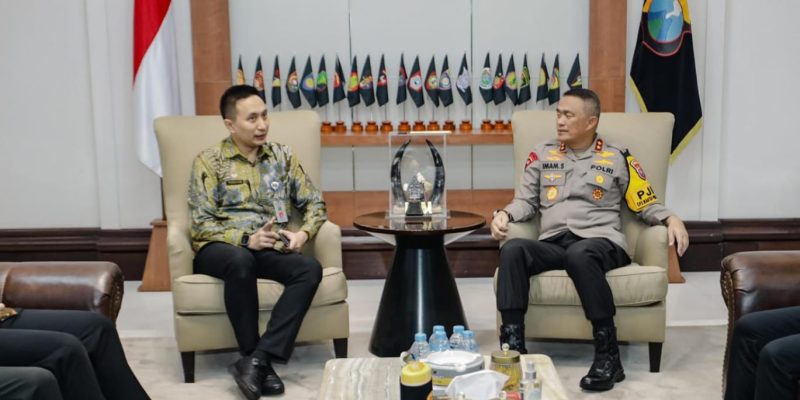 Kapolda Jatim Terima Kunjungan Kepala Imigrasi Surabaya Bahas Inovasi Autogate dan Immigration Lounge