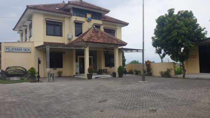 Grebek Rumah Kontrakan, Polsek Bangil Amankan Empat Pelaku Penyalahgunaan Sabu