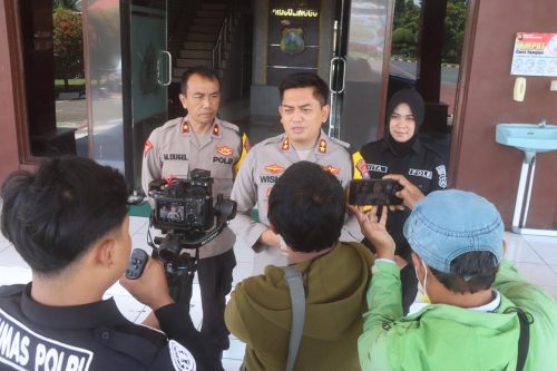 Polres Probolinggo Amankan Terduga Pelaku Pemerasan Kades Kropak Bantaran