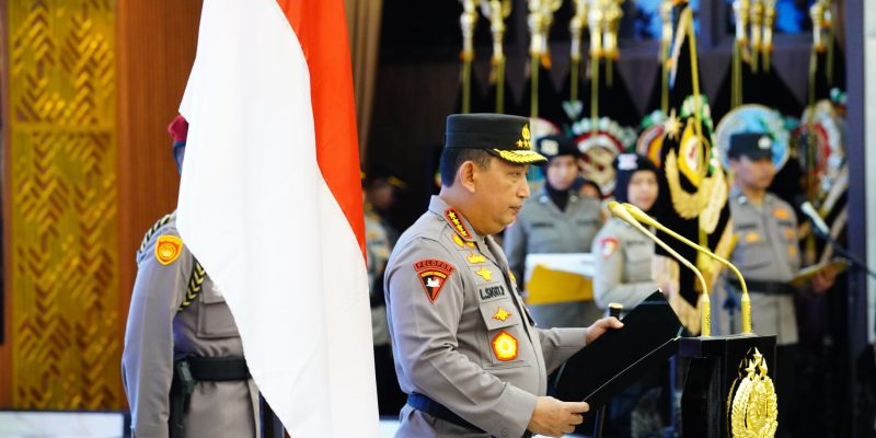 Kapolri Pimpin Upacara Kenaikan Pangkat untuk 10.548 Perwira Polri