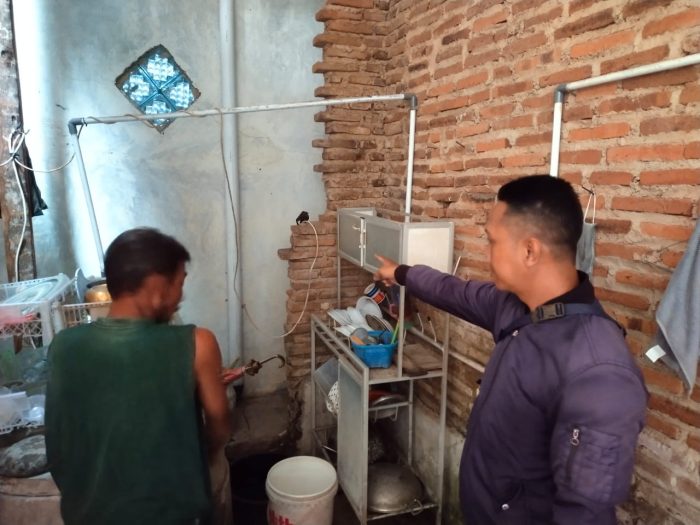 Tersengat Listrik Saat Pasang Saklar Pompa Air, Riki Ditemukan Tergeletak