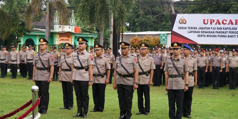 Polres Batang Lepas Lima Pejabat Lama, Sambut Empat Perwira Baru