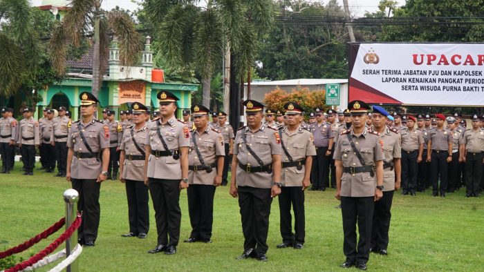 Polres Batang Lepas Lima Pejabat Lama, Sambut Empat Perwira Baru