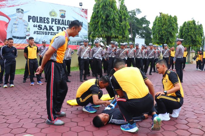Dokkes Polres Pekalongan Gelar Latkatpuan Penanganan Korban Laka Lantas